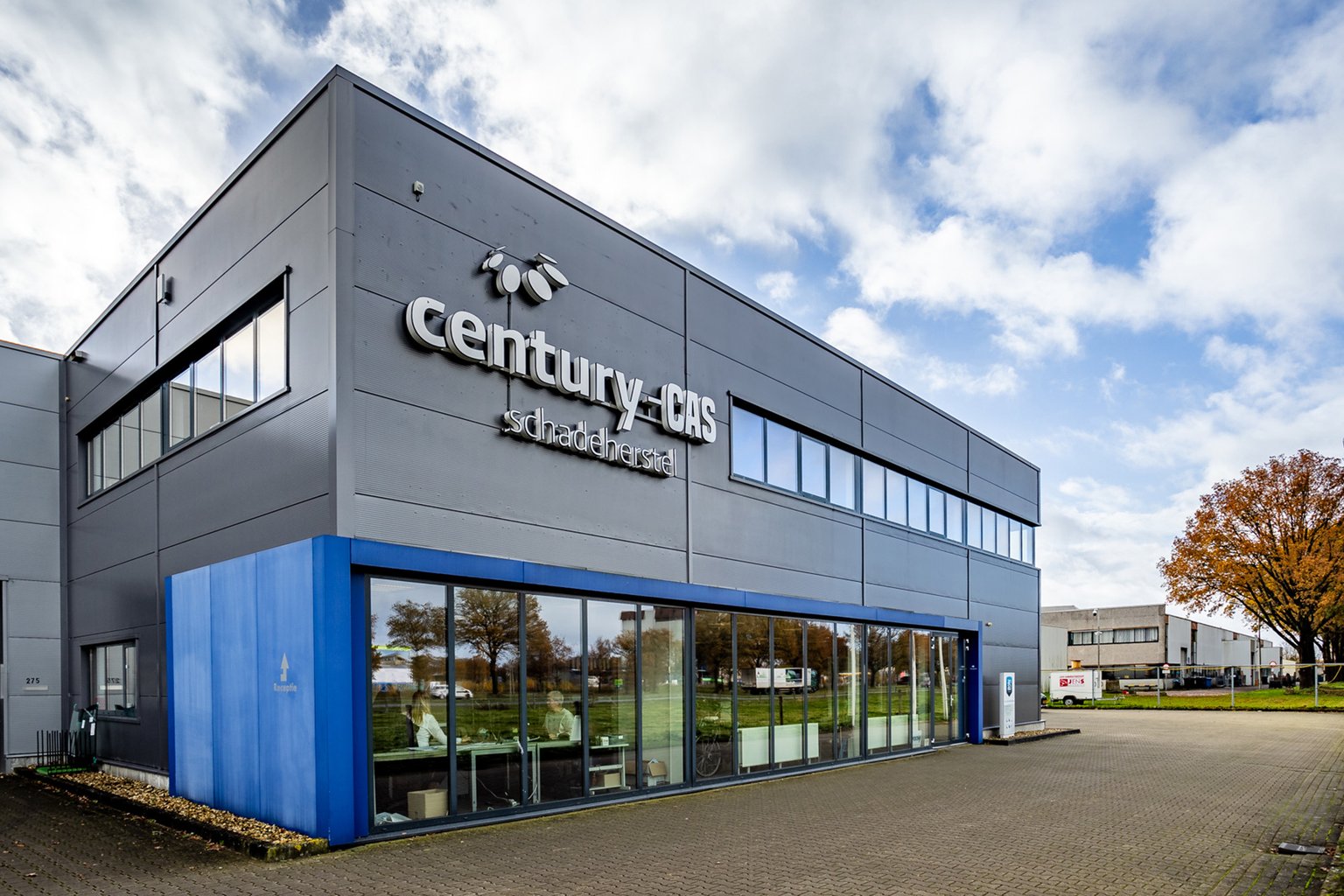 Calculator/receptionist bij Century CAS Schadeherstel in Emmen