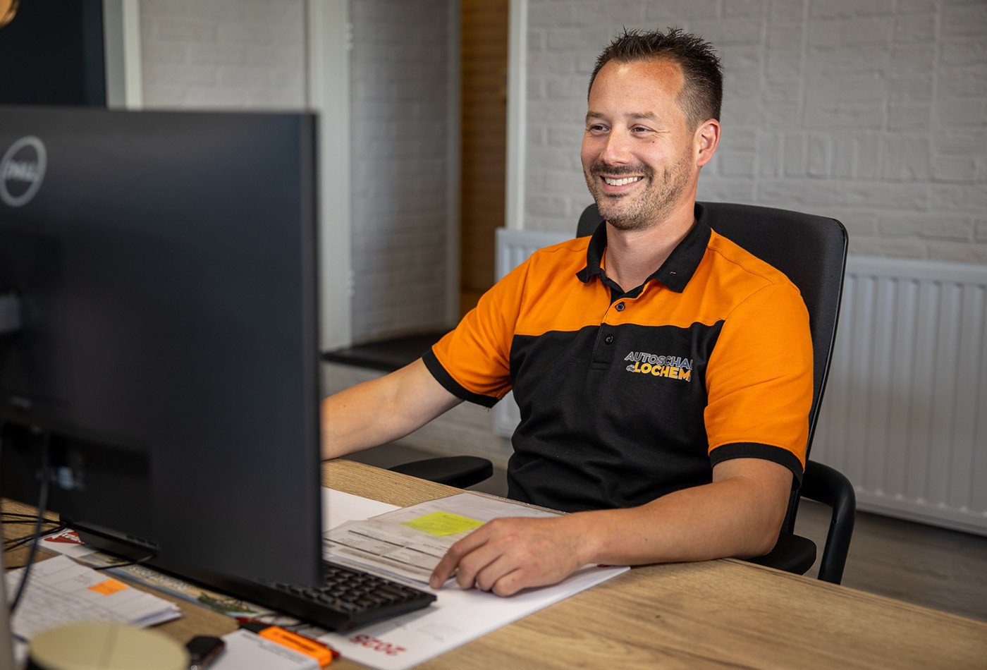 Leidinggevende Voorbewerker/ Autospuiter bij Autoschade Lochem