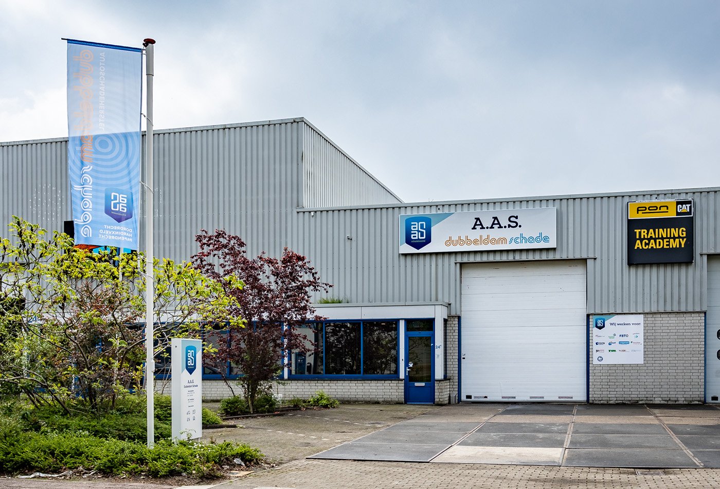 Calculator of flex calculator bij Autoschade Dubbeldam Papendrecht