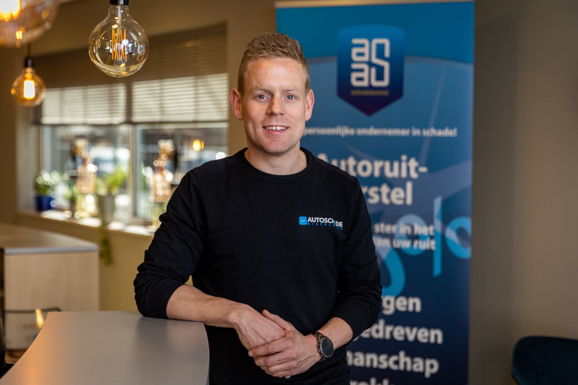 https://cms.aas-schadeherstel.nl/assets/nistelr0de-website.jpg